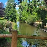 Holiday home Les Rives Du Lay Elbee *