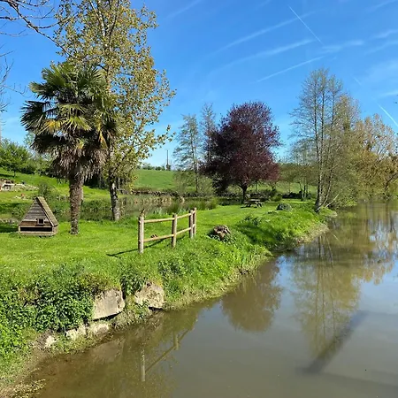 Les Rives Du Lay Elbee Holiday home *